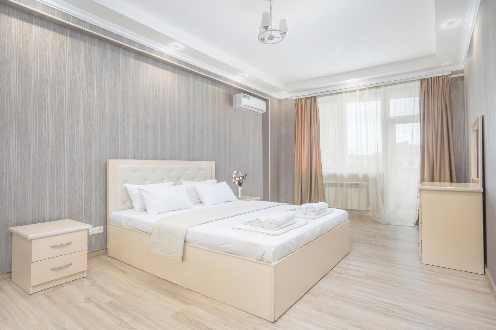 2 Bedrooms 2 Bathrooms Large And Lux Apartment Best Location Ереван Экстерьер фото