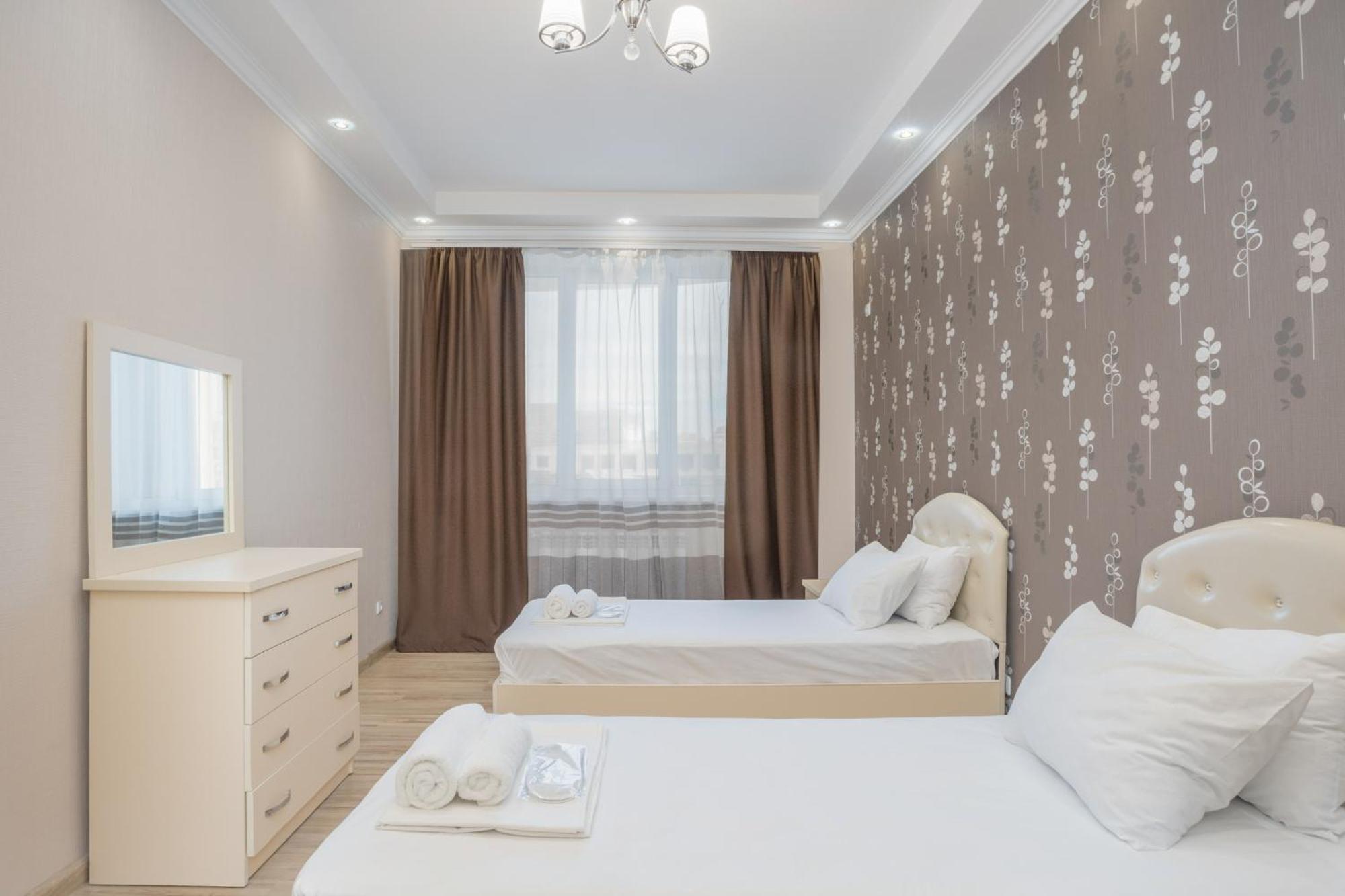 2 Bedrooms 2 Bathrooms Large And Lux Apartment Best Location Ереван Экстерьер фото